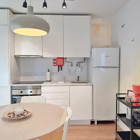 Appartement Curious Crow 1 With Patio By Homeful Homes *